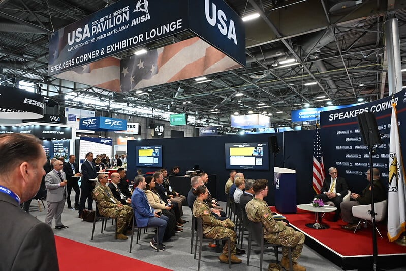 GES-EMEA-202606-AUSA-Eurosatory-Paris-Organiser-Feature-Areas-Corner-Lounge