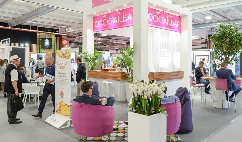 GES-EMEA_Paris-Packaging-Week-2022_Organiser-Feature-Area-Cocktail-Bar